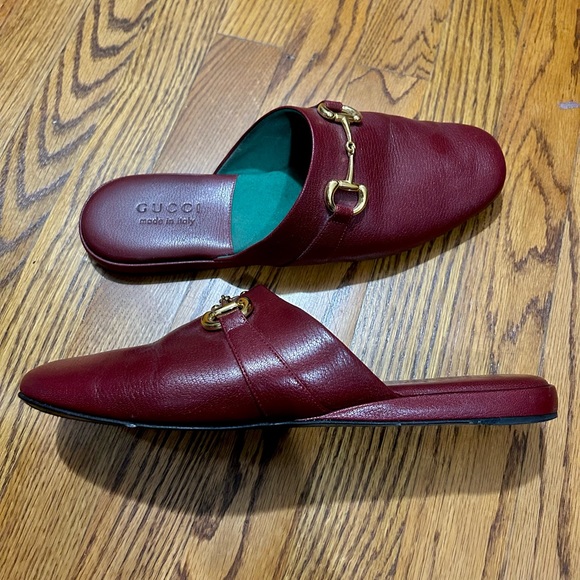 Gucci Red Leather Loafers with Gold Hardware - Picture 3 of 4